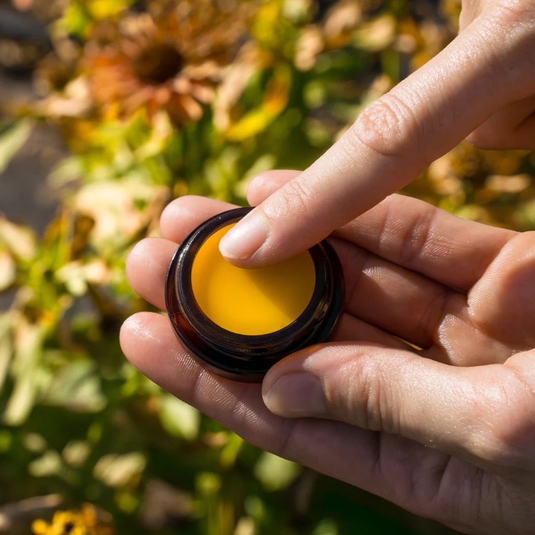 8 DAYS Calendula Lip Butter